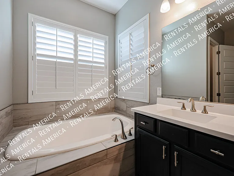 3504 E Herrera Dr — Photo 38