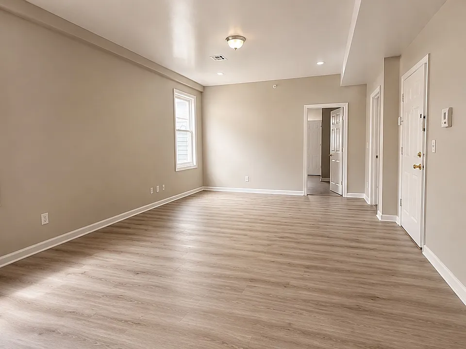 329 Hamilton Ave #3