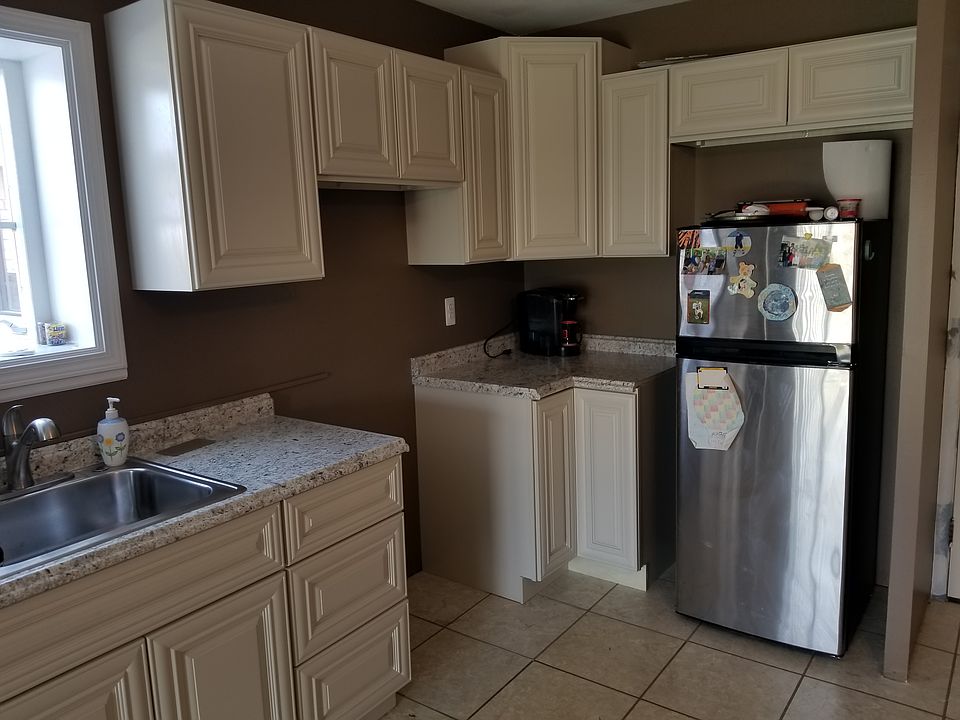 1st image of 20664 Seneca Ave