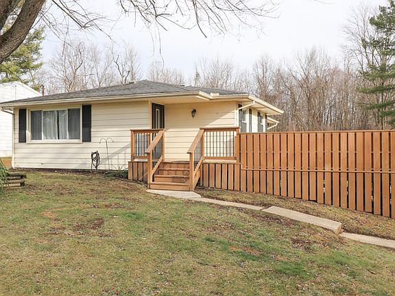 4th image of 1232 Eastview Dr