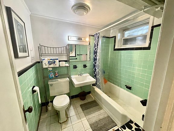 4th image of 24-37 26th St #1