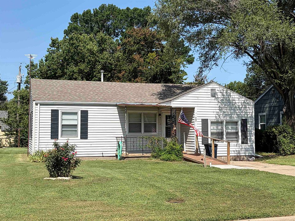1st image of 743 S Charron Dr