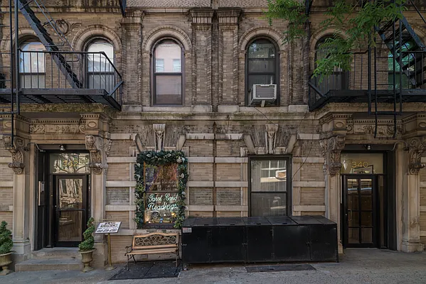 Rented by Sky Management | media 32