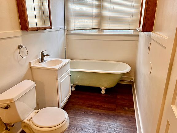 2nd image of 3962 Goldfinch St APT 7