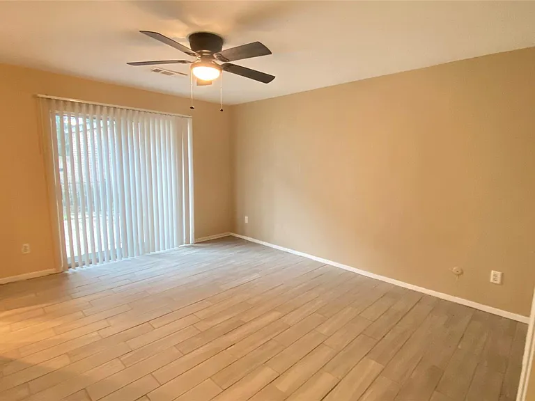 4714 N Cashel Cir — Photo 10