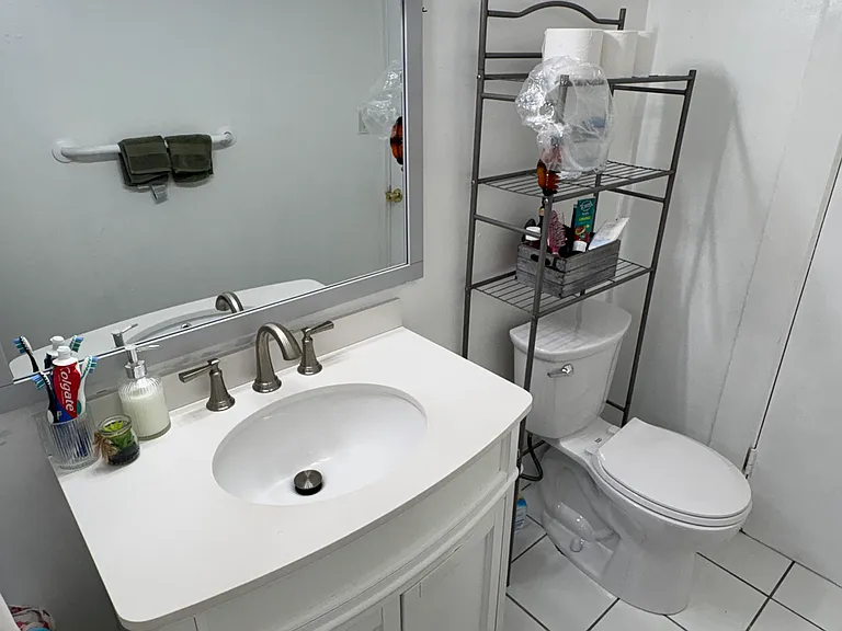 18 Winthrop Ave #1 — Photo 3