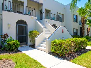 3323 Olympic Dr APT 713, Naples, FL 34105