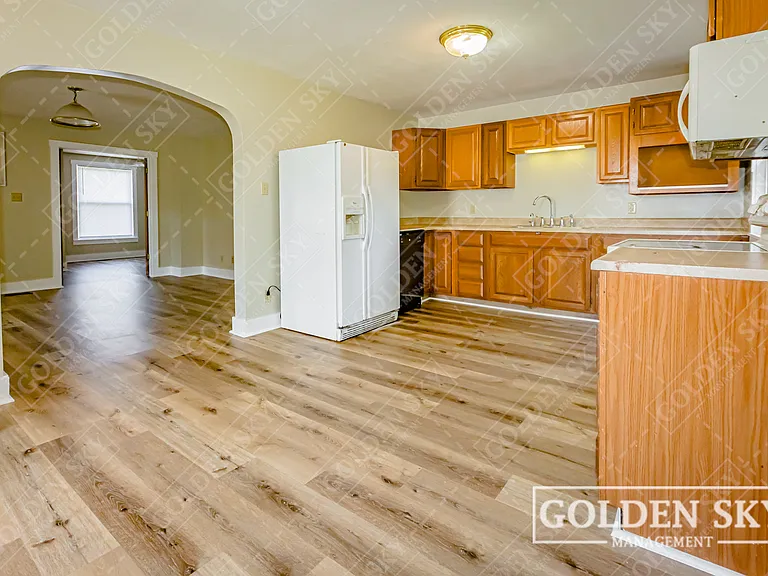1417 W Memorial Dr #1 — Photo 3