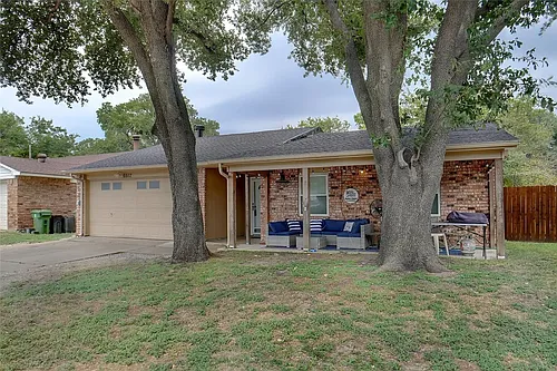 6512 Scarborough Pl Photo 1