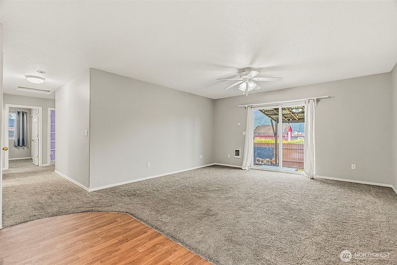 5th image of 4581 Windemere Street