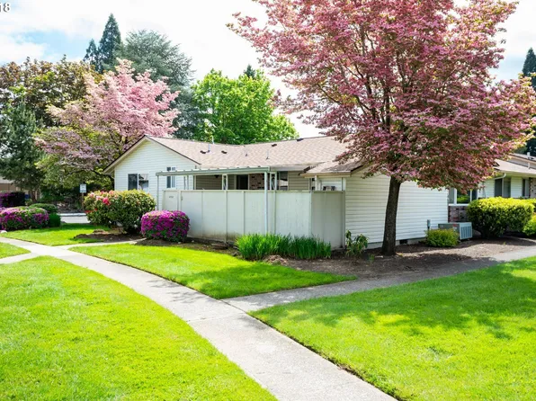 14968 SE Caruthers Ct, Portland, OR 97233