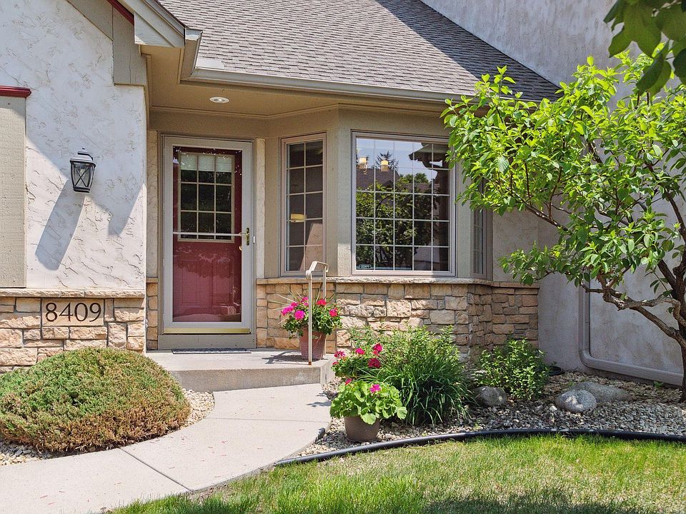 1st image of 8409 Burlwood Dr