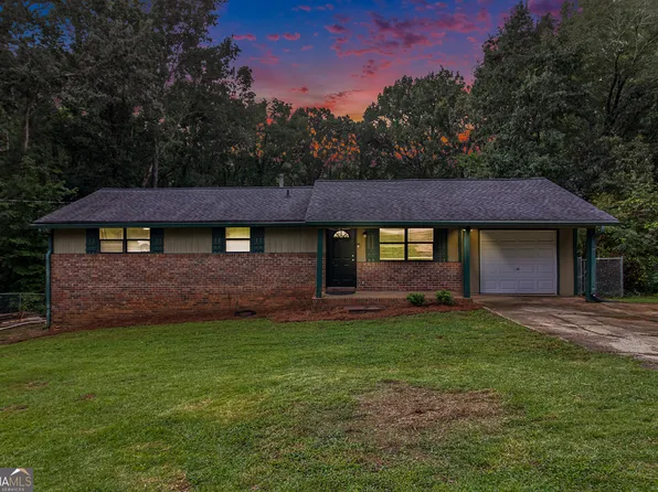 4025 N Quail Dr, Douglasville, GA 30135