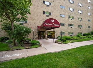 101 S Rocky River Dr APT 405, Berea, OH 44017