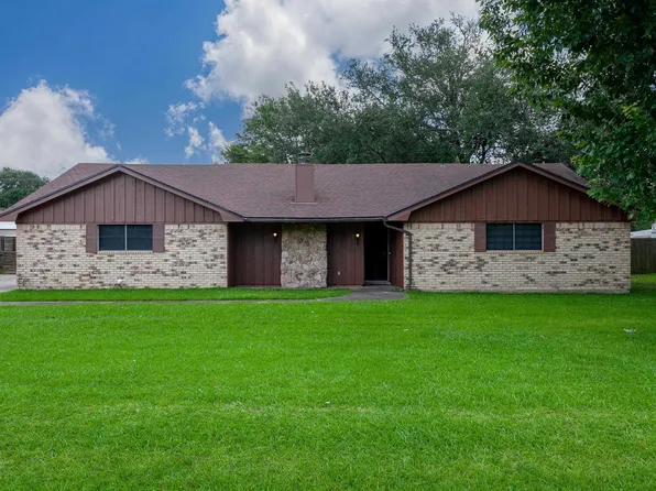 5279 Highlander, Orange, TX 77630