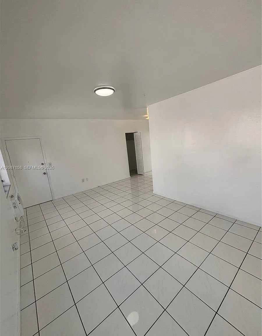Coral Gables Sec L — Photo 4