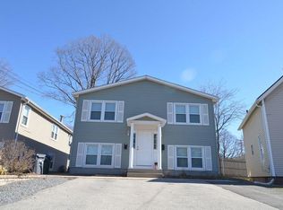 12 Collyer St, Providence, RI 02904