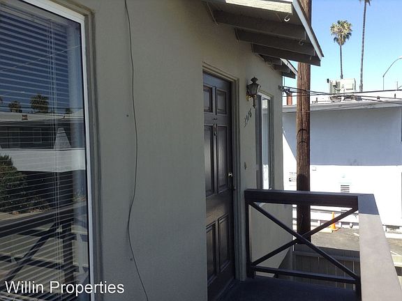 2nd image of 3976 Park Blvd