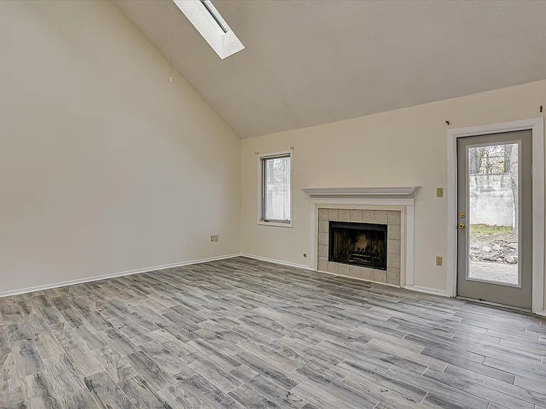3220 Summerchase Cir — Photo 12