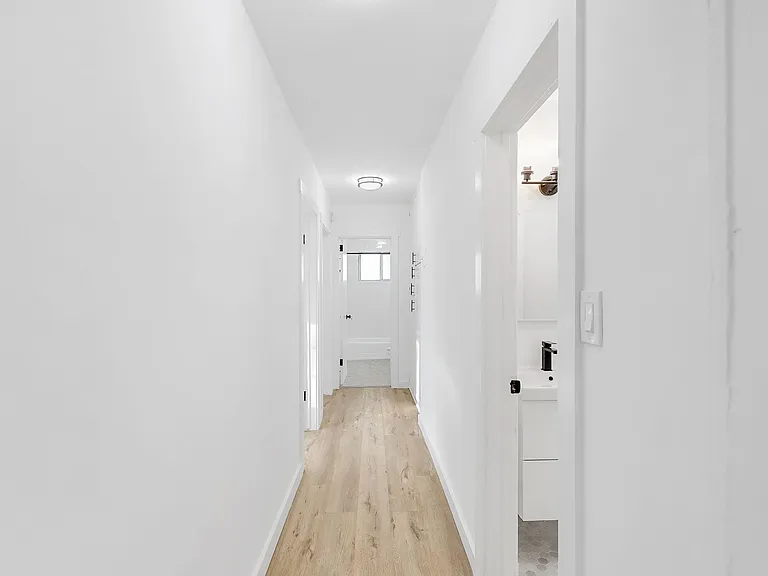 3934 Gibraltar Ave #8 — Photo 6