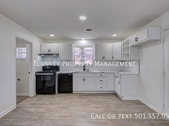 4th image of 5821 Freeland Dr