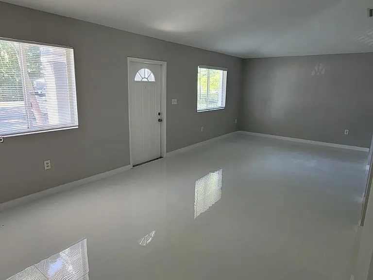 10250 SW 173rd Ter — Photo 6
