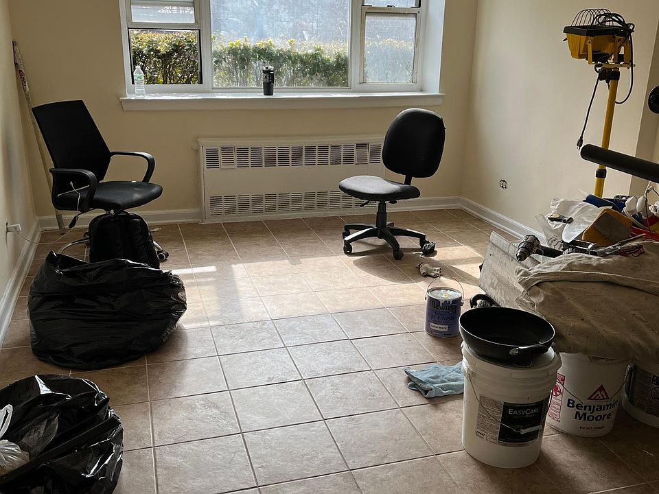 1st image of 14209 Barclay Ave #1C
