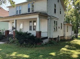 321 Haskell St, Beaver Dam, WI 53916