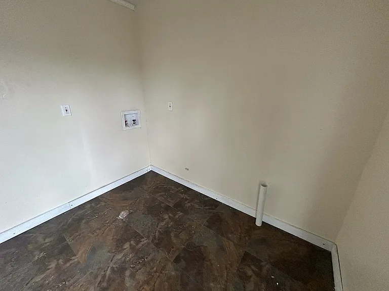 19 Archer Ave #2 — Photo 4