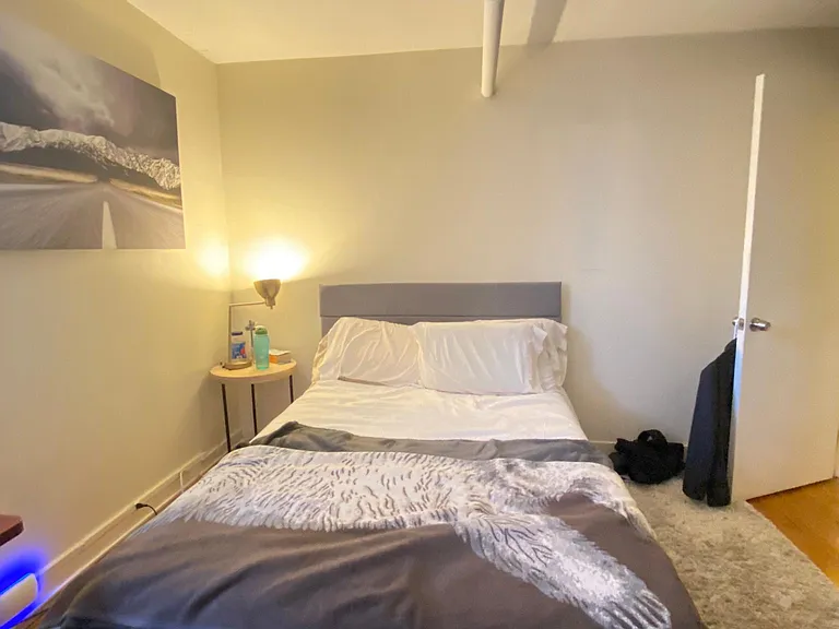 48 Winter St #5R — Photo 8
