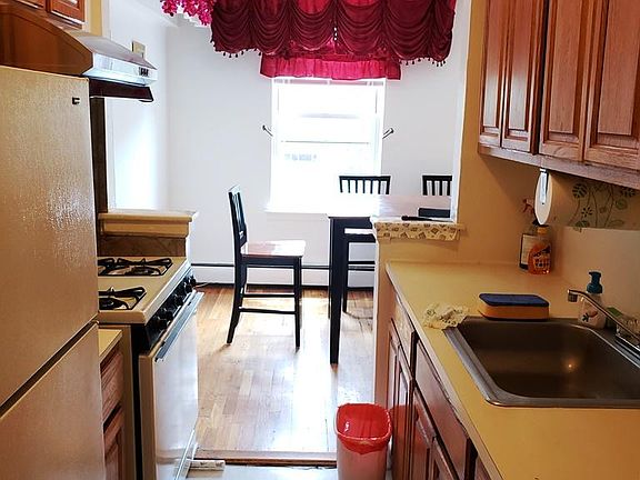 2nd image of 13405 Dahlia Ave APT 2D