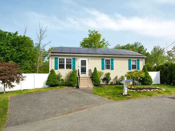 49 Heritage Ct, Fall River, MA 02721