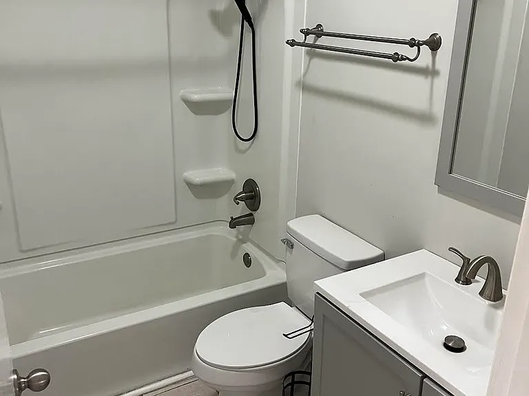 125 Atwood Dr #4 — Photo 5