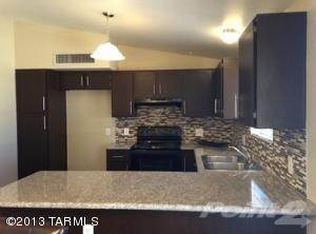 7660 N Nathan Hale Ave, Tucson, AZ 85741