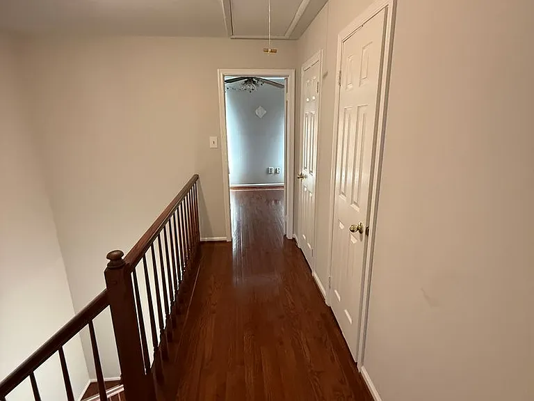 2740 Winston Ct — Photo 16