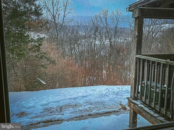 4th image of 11070 Creekside Dr