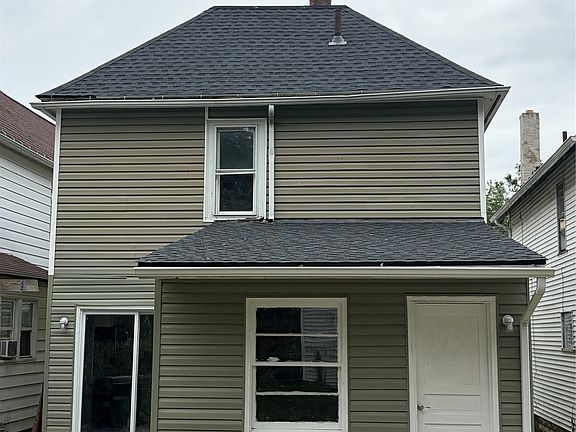 2nd image of 333 E 27th St