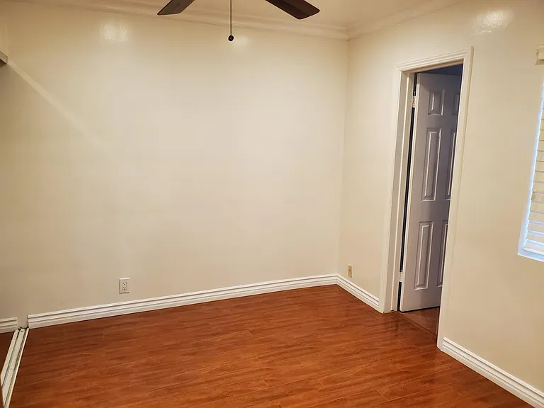 8921 Chimineas Ave — Photo 6