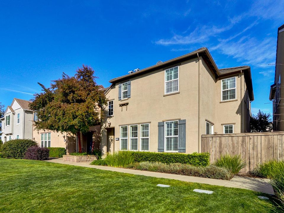 1st image of 174 Talmont Cir