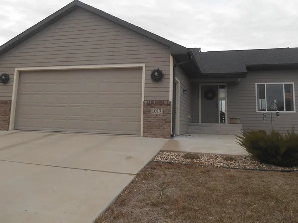 1017 N Mable Cir, Sioux Falls, SD 57103