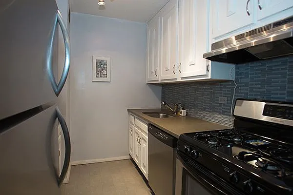 Sold by Jeff Weisbord Real Estate | media 4