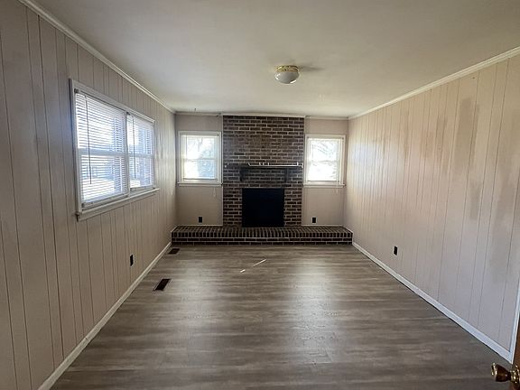 4th image of 442 Rodney St