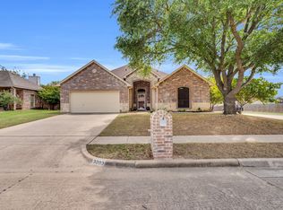 3202 Canary Ln, Midlothian, TX 76065