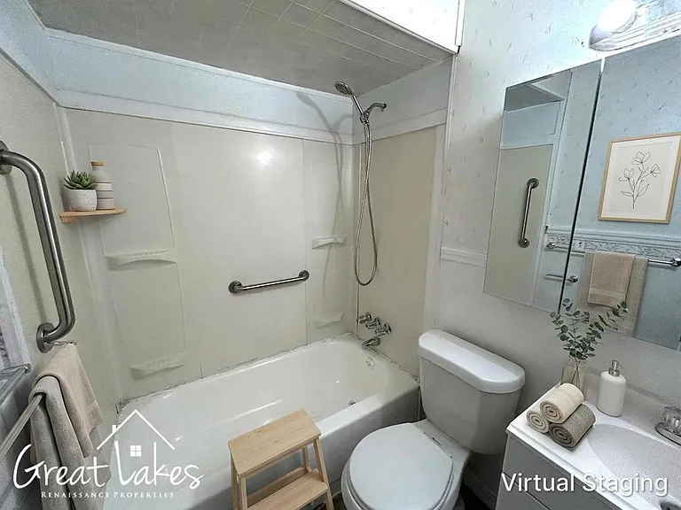 8428 Timken Ave — Photo 7