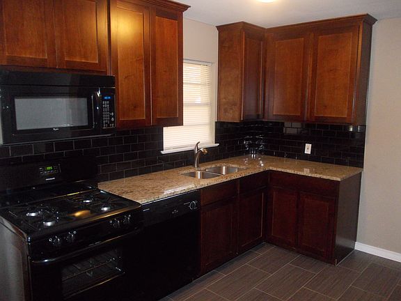 2nd image of 626 Newberry Dr