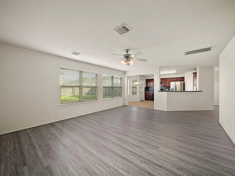 1431 Orchid Dr — Photo 11