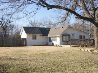 325 Market St, Carbondale, KS 66414