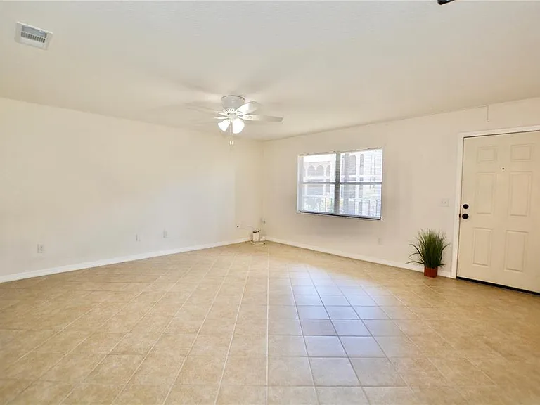 6150 Gulfport Blvd S — Photo 12