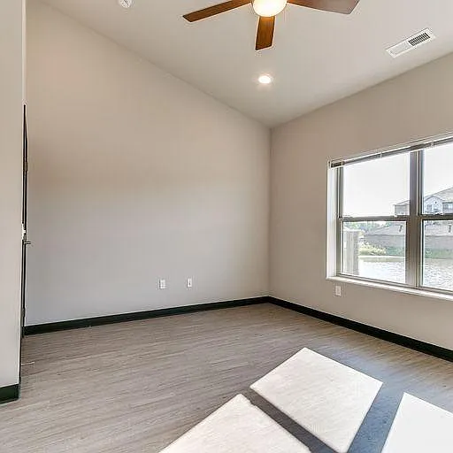 Additional Bedroom