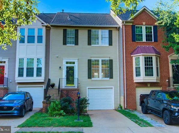 20352 Briarcliff Ter, Sterling, VA 20165